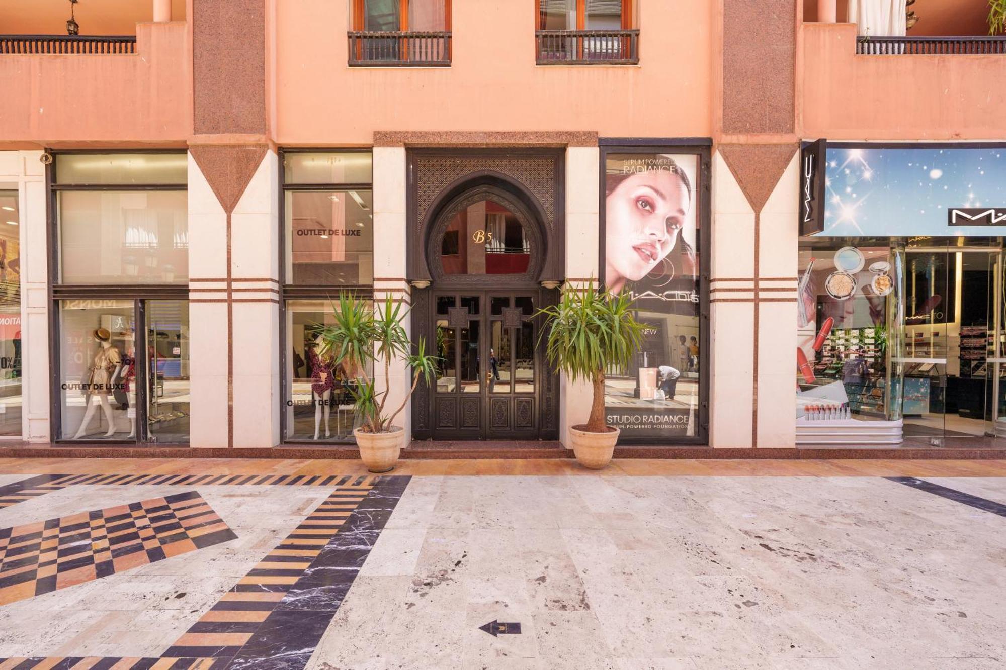 Appartement Chic Gueliz Plaza Avec Vue Marrákes Kültér fotó